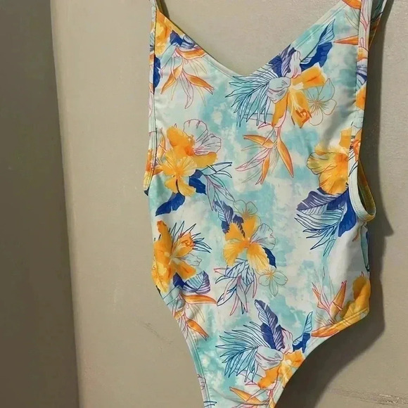 XHILARATION TROPICAL SCOOP BACK HIGH HIP ONE PIECE FLORAL SWIMSUIT, BLUE… - Picture 9 of 13
